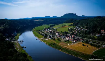 ausblick von der bastei auf rathen und lilienstein